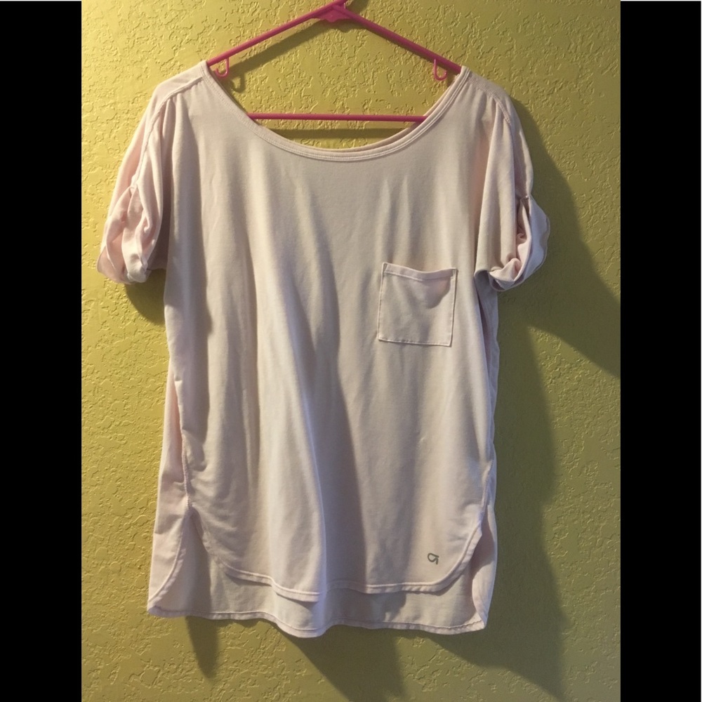 Light pink gap fit work out shirt